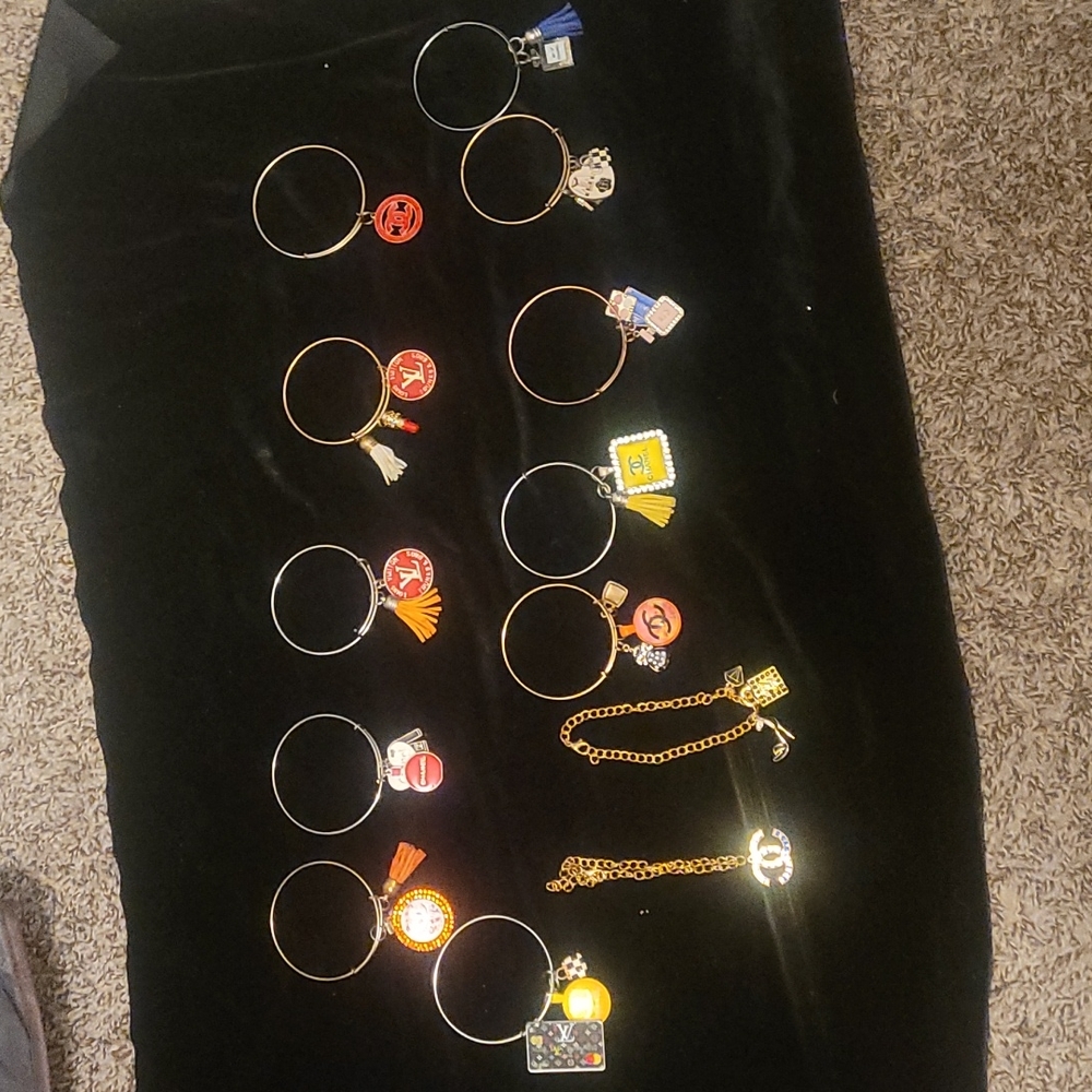 Bracelets and anklets with designer charms